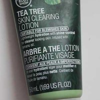 The Body Shop Tea tree skin clearing lotion review