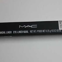 Mac Technakohl Liner Eye-Liner Kajal Graphblack Review