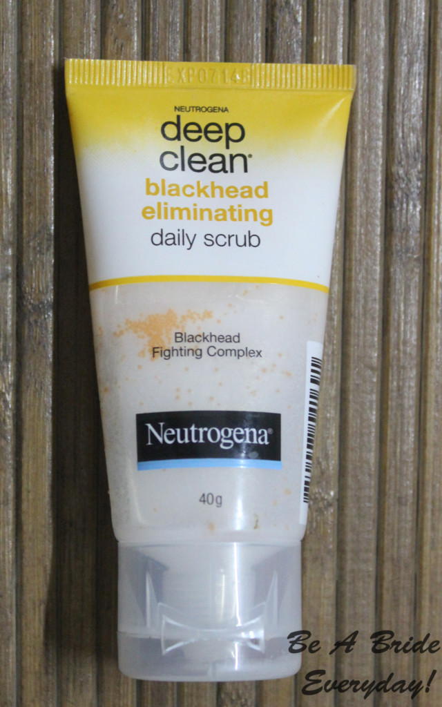 Neutrogena deep clean blackhead eliminating daily scrub review