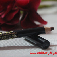 Revlon Lip Liner Pencil in Plumwine Review, Swatch