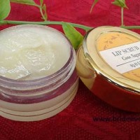 Forest Essentials Lip Scrub Cane Sugar Review, Swatch