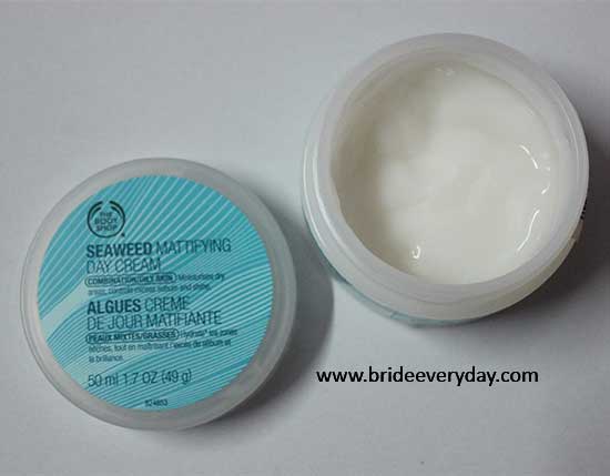 The Body Shop Seaweed Mattifying Day Cream Review, Swatch