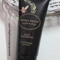 Marks and Spencer Royal Jelly & Pure Honey Foot Necessities Softening Foot Balm
