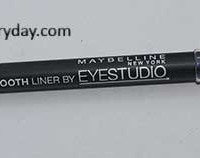 Maybelline Eyestudio Vivid and Smooth Eye Liner in Ocean Blue Review