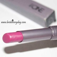 Oriflame The ONE Color Unlimited Lipstick Violet Extreme Is My New Love