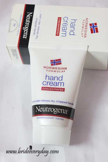 Neutrogena Norwegian Formula Hand Cream Is Perfect For Dry Hands