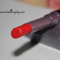 Oriflame The One Color Unlimited Lipstick Endless Red Review Swatch