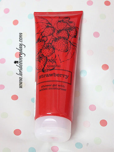 Marks And Spencer Blissful Strawberry Shower Gel Review