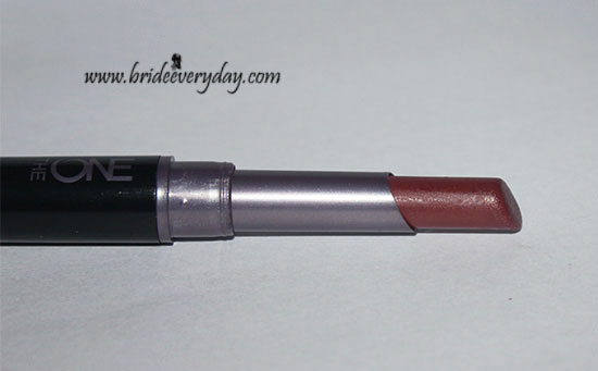 Oriflame The ONE Colour Unlimited Lipstick Mocha Intensity Review Swatch