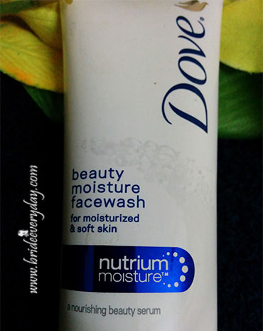 Dove Beauty Nutrium Moisture Face Wash Review