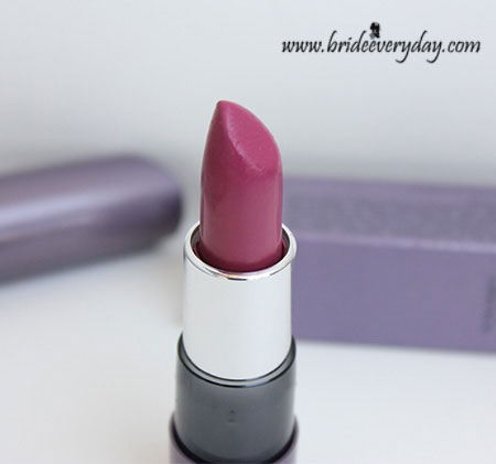 Oriflame The ONE Matte Lipstick Pink Raspberry Review Swatch