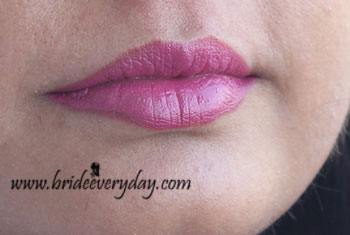 Oriflame The ONE Matte Lipstick Pink Raspberry Review Swatch