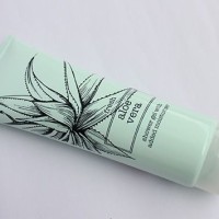 Marks and Spencer Fresh Aloe Vera Shower Gel with Added Moisturizer Review