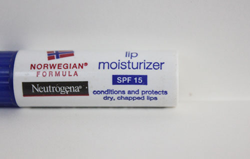 Neutrogena Norwegian Formula Lip Moisturizer Review