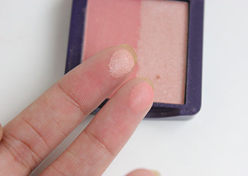 Oriflame The One Illuskin Blush Shimmer Rose Review Swatches