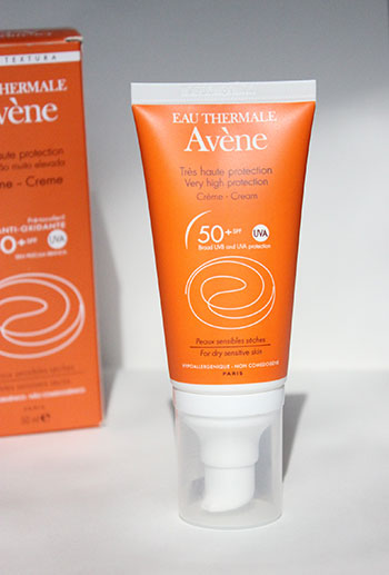 Eau Thermale Avene Very High Protection Cream SPF 50+ Review