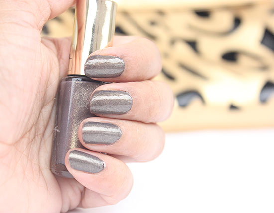 L’Oreal Color Riche Nail Polish Mysterious Icon Review Swatch