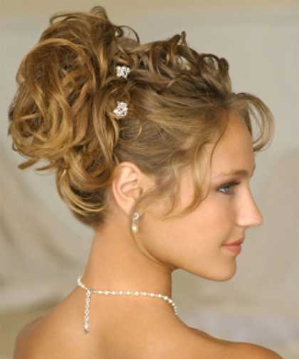 10 Classy Up Hairdos For Parties And Weddings