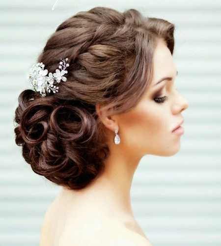 10 Classy Up Hairdos For Parties And Weddings