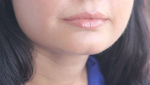 Lakme 9 to 5 Lip Liner-Beige Pink Review Swatch