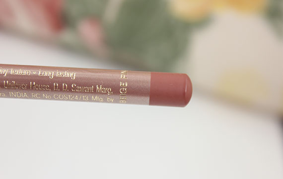 Lakme 9 to 5 Lip Liner-Beige Pink Review Swatch