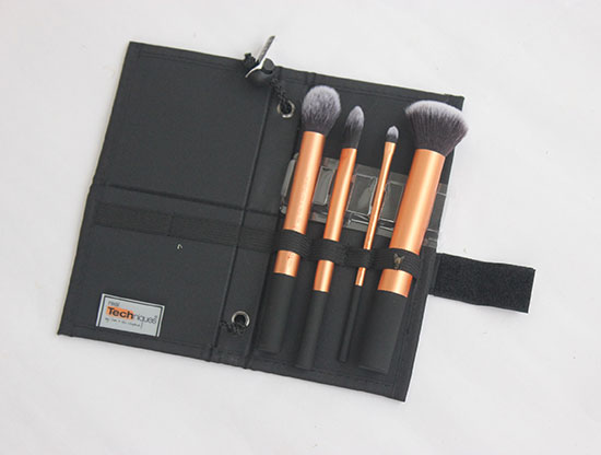 Real Techniques Core Collection Makeup Brush Set Review-Part1