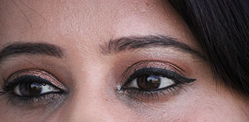 Indian Festival Makeup Look #1 –Metallic Eyes With Bright Red Lips