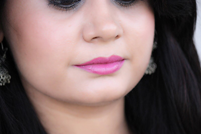 Indian Festival Makeup Look #2–Fuchsia Lips With Hint Of Blue On Eyes