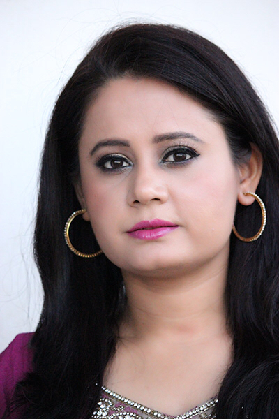 Indian Festival Makeup Look #4- Golden Eyes With Violet Lips