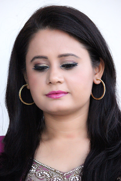 Indian Festival Makeup Look #4- Golden Eyes With Violet Lips
