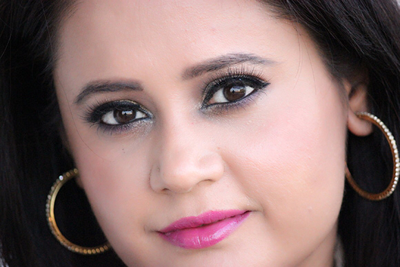 Indian Festival Makeup Look #4- Golden Eyes With Violet Lips