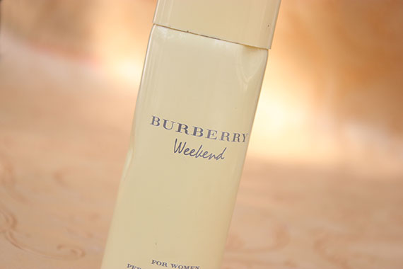 Burberry Weekend For Women Perfumed Deodorant Natural Spray Review (1)