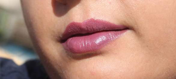 Maybelline Colorsensational Moisture Extreme Lipstick Forever Plum Review Swatches