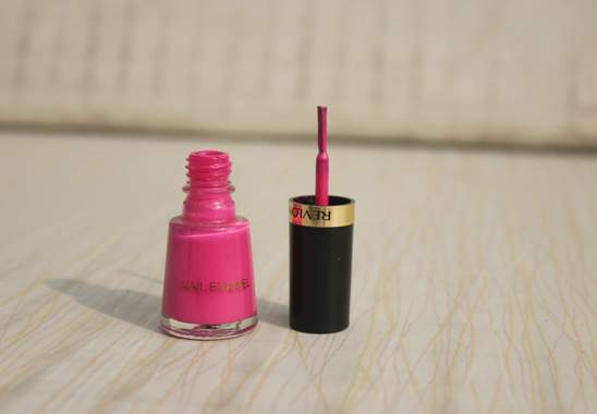 Revlon Nail Enamel Fuchsia Fever 368 Review Swatches