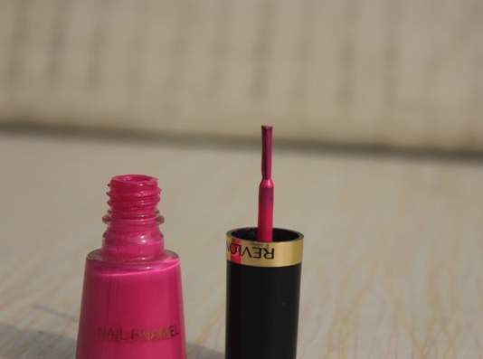 Revlon Nail Enamel Fuchsia Fever 368 Review Swatches