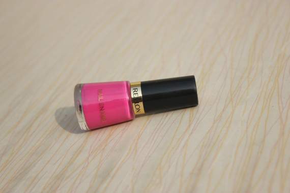 Revlon Nail Enamel Fuchsia Fever 368 Review Swatches