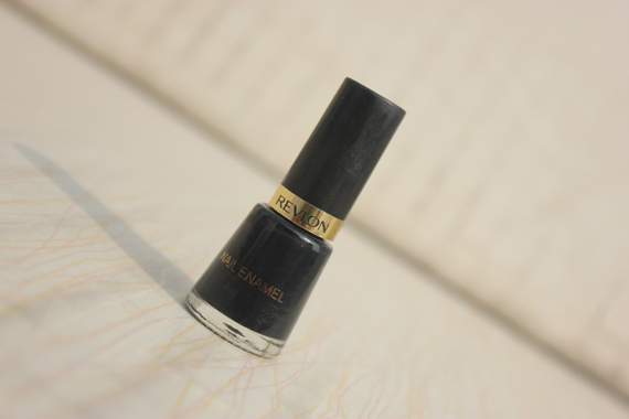 Revlon Nail Enamel Knockout 451 Review Swatches (2)