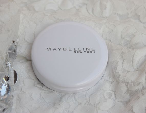 Maybelline White Superfresh Compact Powder-Shell Review (5)