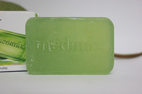 Medimix Ayurvedic Natural Glycerine Soap Review