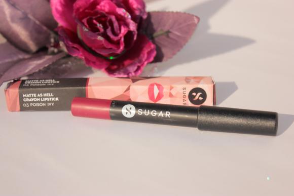 Sugar Cosmetics Matte As Hell Crayon Lipstick Poison Ivy Review Swatches FOTD (3)