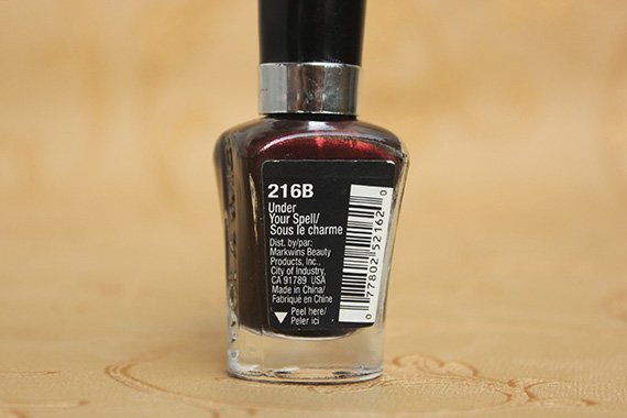 Wet n Wild Megalast Salon Nail Color Under Your Spell 216B Review Swatches