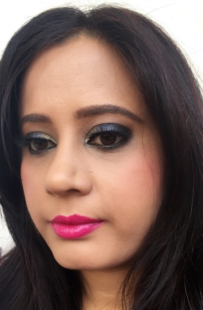 Makeup Look-Blue Eyes With Contrasting Fuchsia Lips