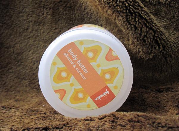Fabindia Almond and Coconut Body Butter Review (2)