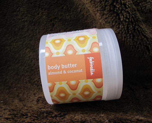 Fabindia Almond and Coconut Body Butter Review (4)