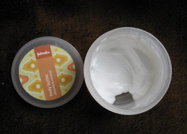 Fabindia Almond and Coconut Body Butter Review (6)