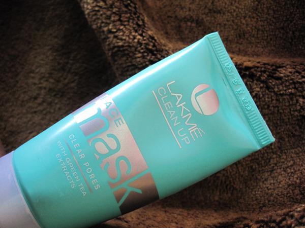 Lakme Clean Up Clear Pores Face Mask Review (3)