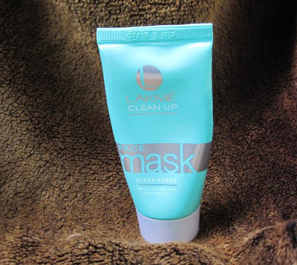 Lakme Clean Up Clear Pores Face Mask Review (6)