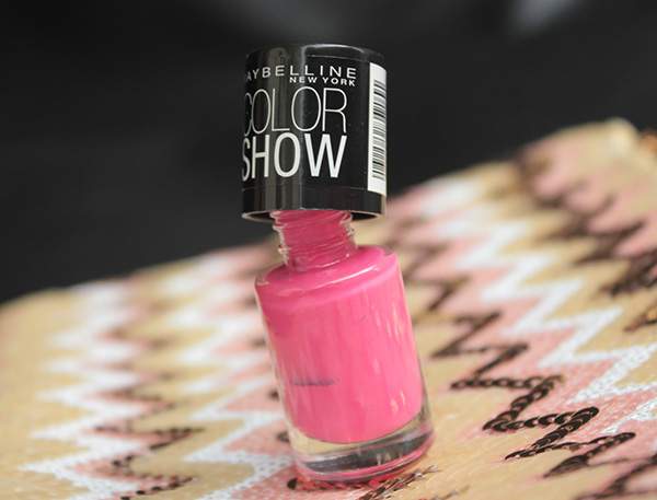 Maybelline Color Show Nail Polish Fiesty Fuschia 213 Review Swatches (1)