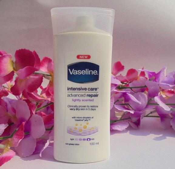 Vaseline Intensive Care Advanced Repair Body Lotion Review (1)