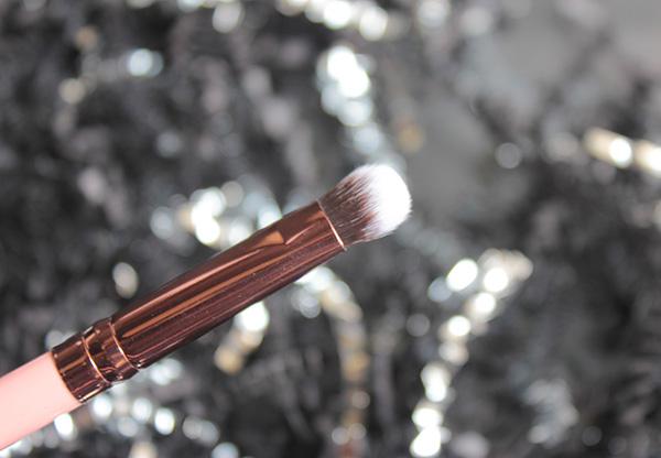 Eyeshadows And Makeup Brushes from Luxie Beauty (20)